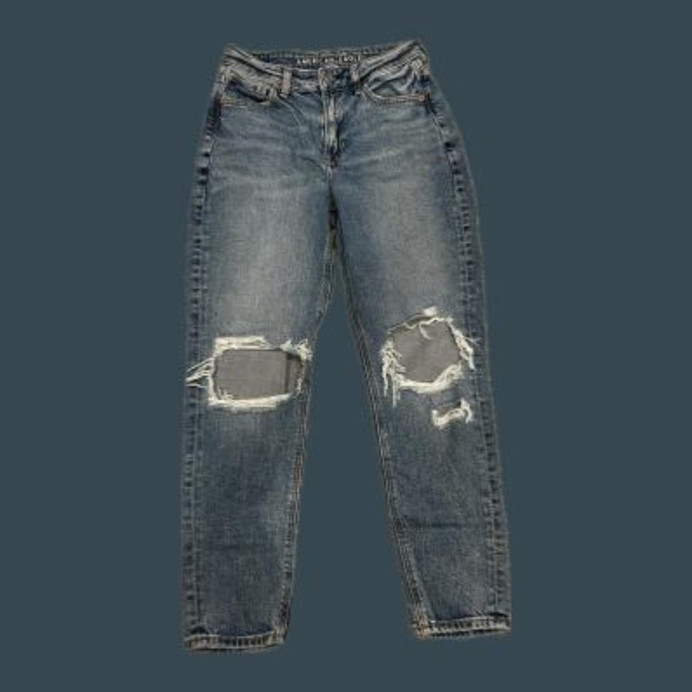 American Eagle Medium Blue Mom Jeans